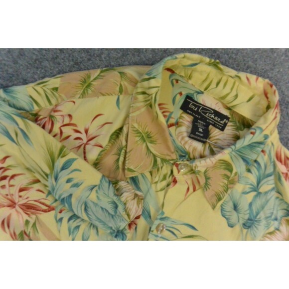 Tori Richard Mens XL‎ Yellow Hawaiian Shirt Floral Print Made in USA Aloha Camp - Picture 1 of 9